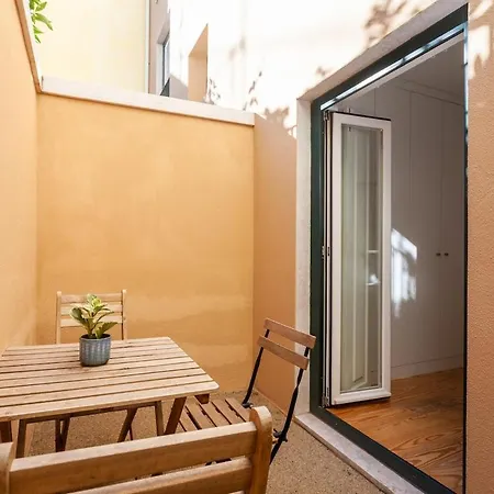アパート Oasis With Patio *